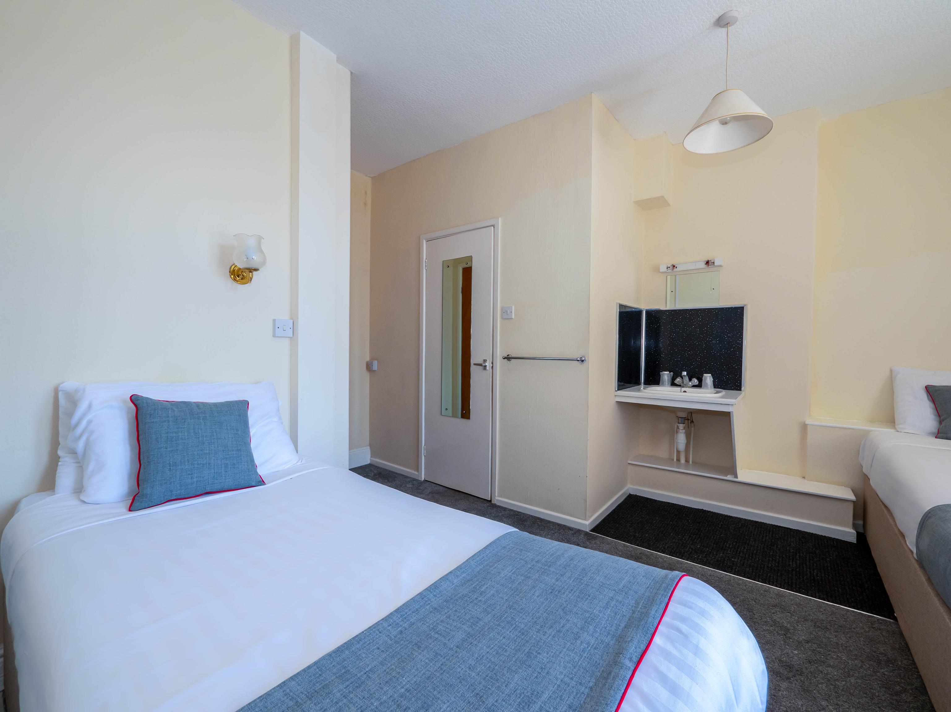 Whitehouse 3* Llandudno