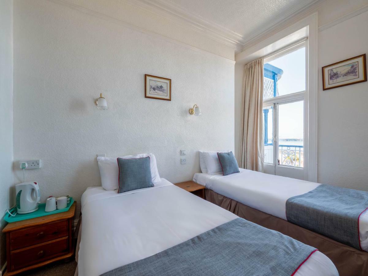 Whitehouse Hotel